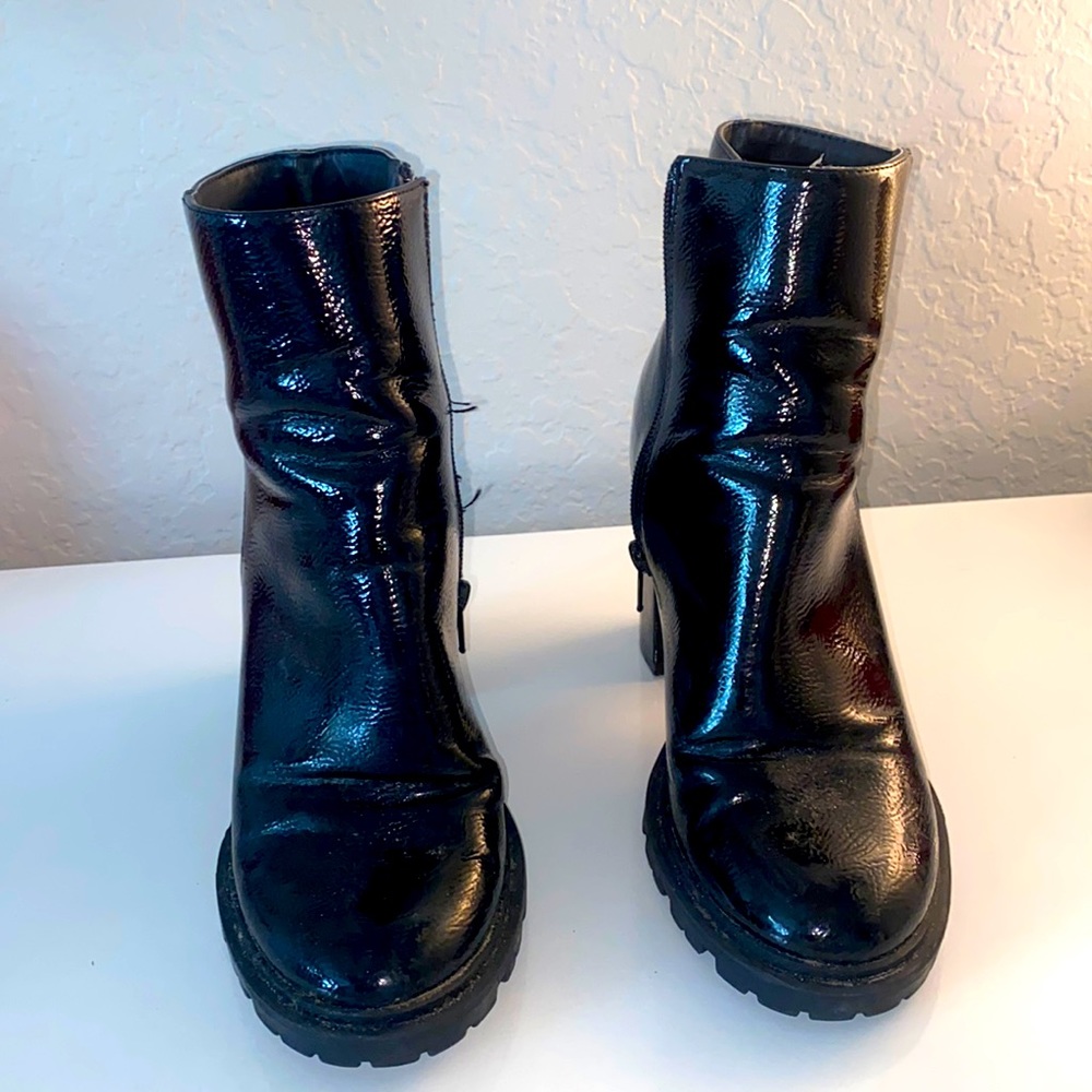Forever 21 lightly used leather boots size 8